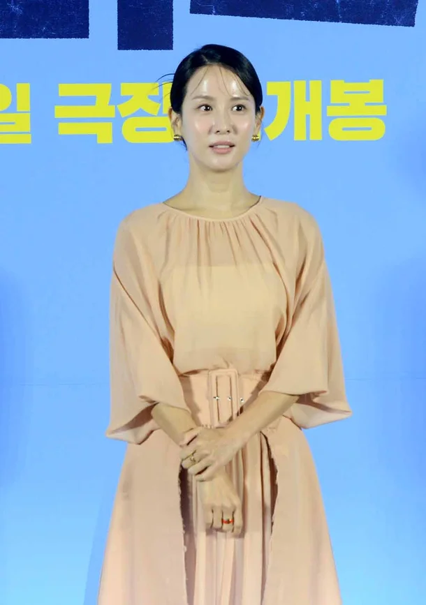 조여정과 함께하는 영화 ‘좀비딸’ 제작발표회 - sportstories.net | 스포츠 및 엔터테인먼트