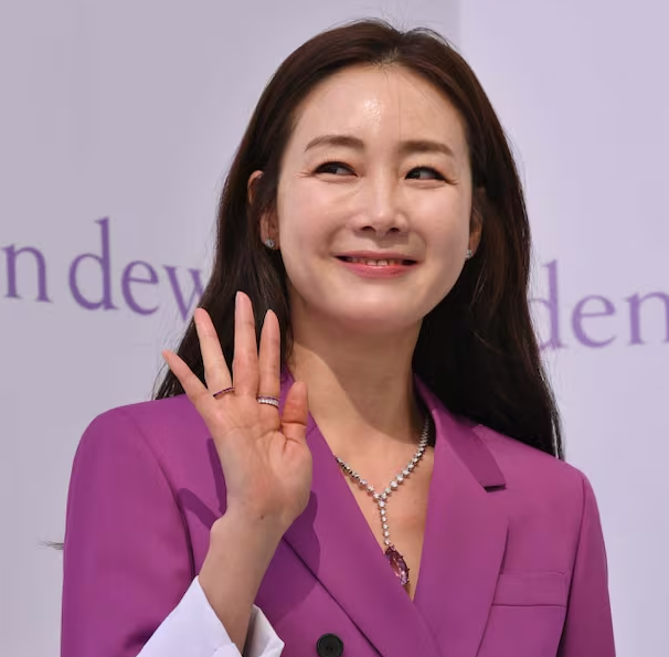 최지우, ‘틈만 나면’에서의 특별한 순간과 예능의 매력 - sportstories.net | 스포츠 및 엔터테인먼트