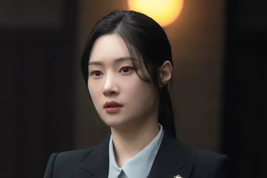 a1 - sportstories.net | 스포츠 및 엔터테인먼트 JTBC 드라마 ‘에스콰이어’: 정채연의 신입 변호사 변신 - sportstories.net | 스포츠 및 엔터테인먼트