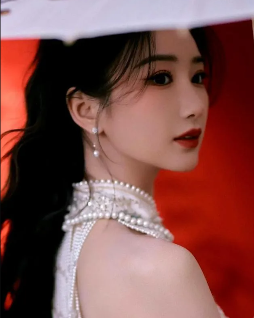 마오샤오퉁(毛晓彤)의 고전풍 사진, 필터 없이도 전설 탄생 — 진짜 실력으로 화제의 중심에 서다 - sportstories.net | 스포츠 및 엔터테인먼트